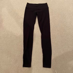 Reversible lululemon wunder under dark gray leggings size 4